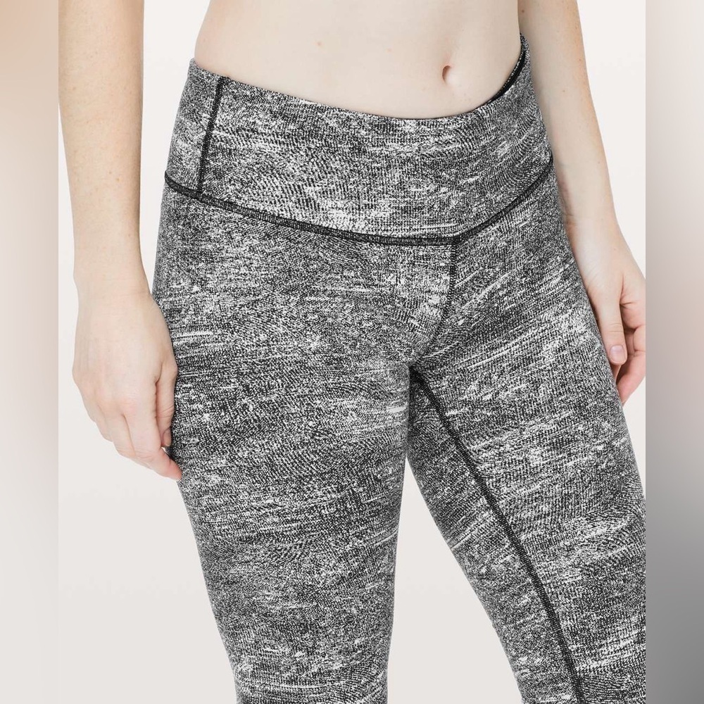 Lululemon Wunder Under Low-Rise Tight - Picture 3 of 7